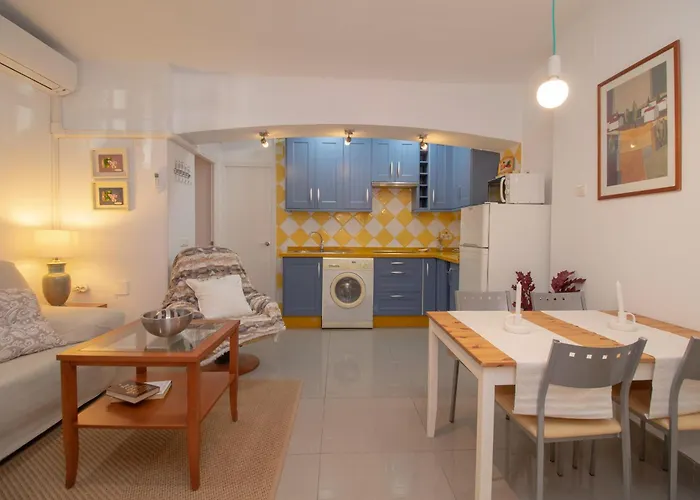 C52 - Seaside 2 Bedrooms By The Center Málaga