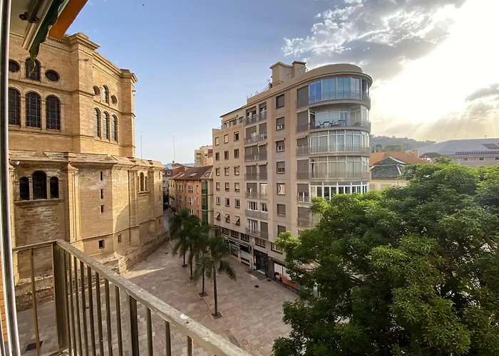 3 Rooms y 3 baths Catedral Málaga