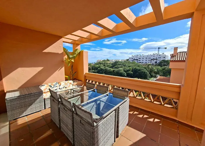 Luxurious Apartment 2 Bedroom 2 Bathroom Near Beach Málaga