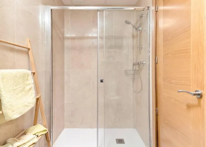 Central Studio, 3 min to Calle Larios, Ideal for Exploring Málaga