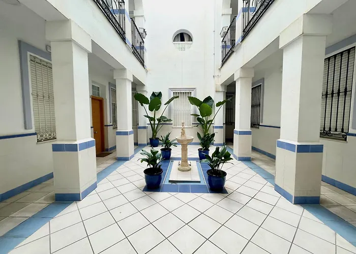Central Studio, 3 min to Calle Larios, Ideal for Exploring Málaga