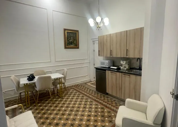Apartamentos Loles De Cisneros Catedral Málaga