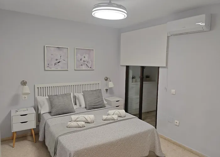 Apartamento Vacacional Buyma - Parking privado -GRATUITO- Málaga