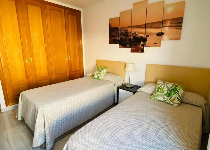 Neptuno Apartment: Sun, Beach And Relax In Huelin Málaga