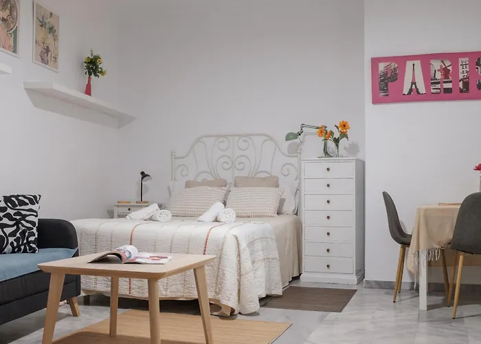 Estudios Santos Málaga