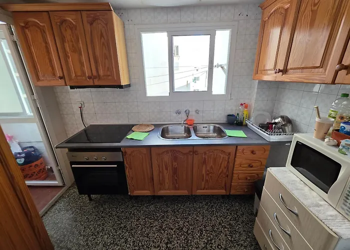 habitaciónes privada preciosa grande centro malaga también cerca de la playa Wi-Fi