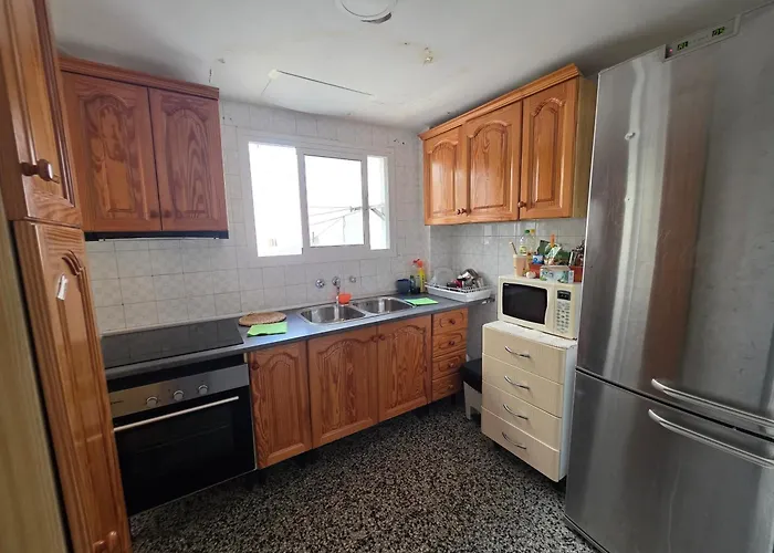 habitaciónes privada preciosa grande centro malaga también cerca de la playa Wi-Fi