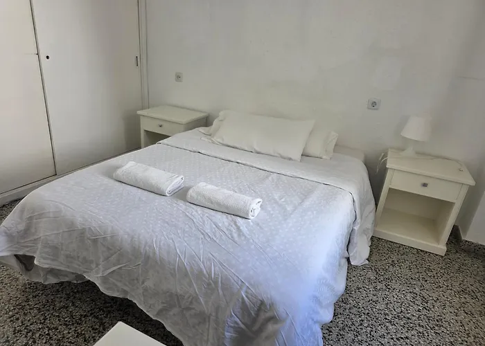 habitaciónes privada preciosa grande centro malaga también cerca de la playa Wi-Fi