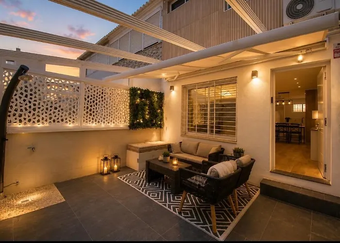 Apartamento Casa 2 Hab con Patio&Playa, Cerca Aeropuerto Málaga