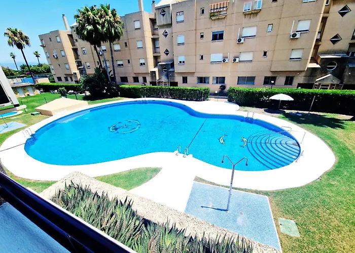 GUADALMARINA - Playa, Naturaleza y Ciudad Málaga