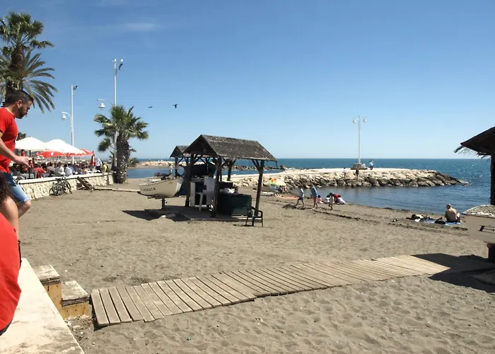 Malagaonbeach 1 - Two Bedrooms - Up To 3 People - 20 Meters Beach