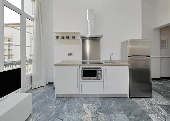 Apartamentos Plaza Constitución - Larios Málaga