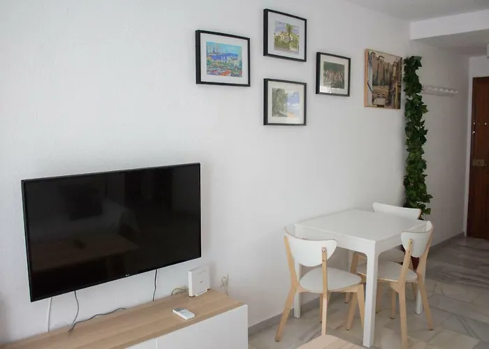 centrico apartamento nuevo, zona corte ingles Málaga