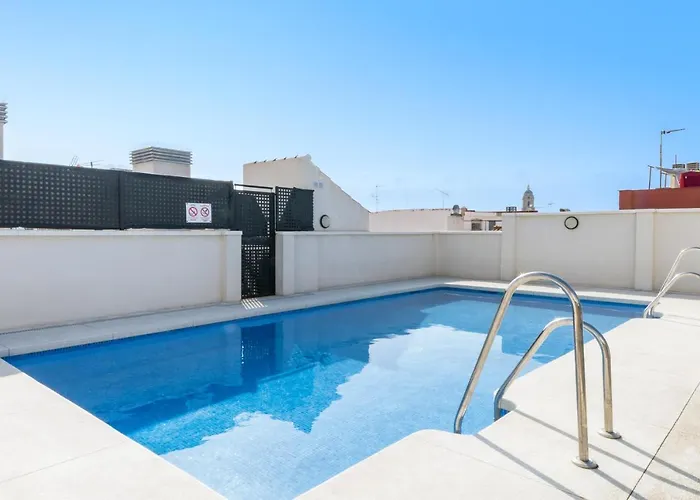 NEW! Málaga Suite with pool&parking in the center!