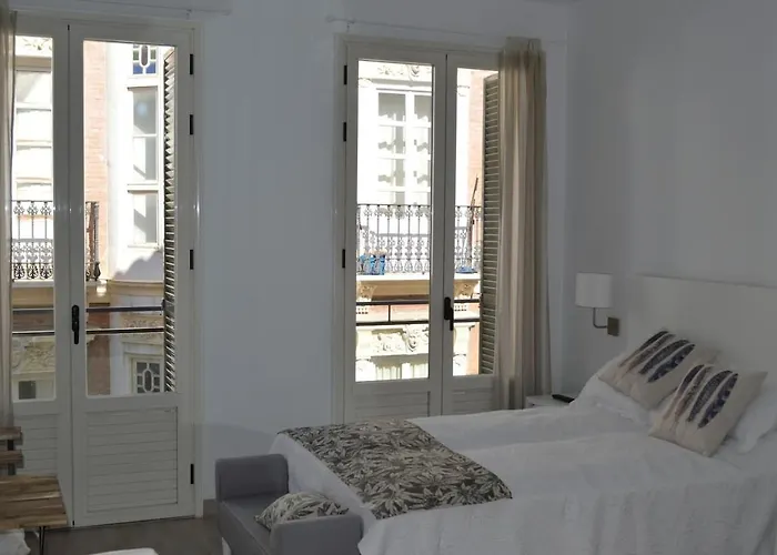 Modern studio flat close to Plaza Merced Málaga
