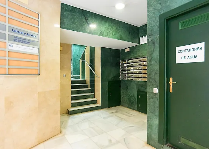 Rooms Young People Only, Soho Citycenter, Solo Jovenes Málaga